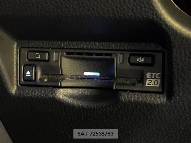 Toyota VOXY 2023-10 380572-8
