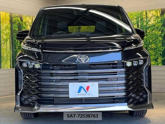Toyota VOXY 2023-10 380572-16