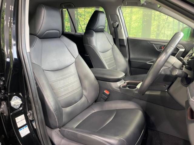 Toyota RAV4 2019-08 13352-8