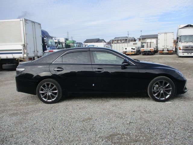 Toyota MARK X 2017-01 184284-7