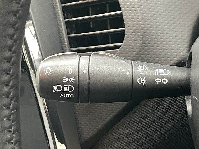 Renault CAPTUR 2014-06 9247-8