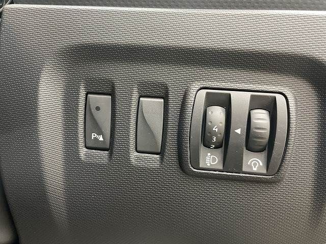 Renault CAPTUR 2014-06 9247-7