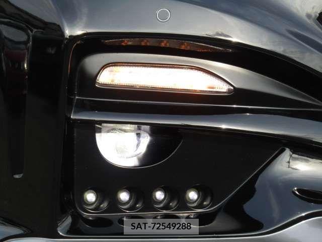 Nissan SKYLINE 2017-08 231804-7