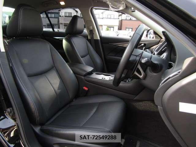 Nissan SKYLINE 2017-08 231804-17