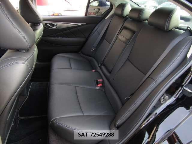 Nissan SKYLINE 2017-08 231804-18