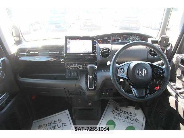 Honda N BOX 2021-02 221717-14