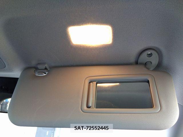 Toyota AQUA 2021-12 356151-27