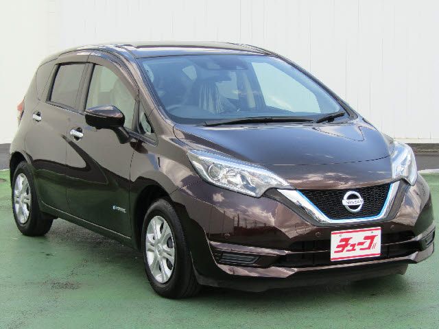 Nissan NOTE 2018-02 18072-6
