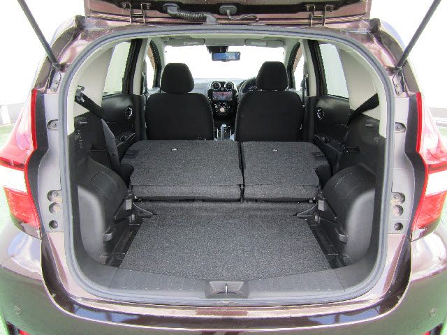 Nissan NOTE 2018-02 18072-20