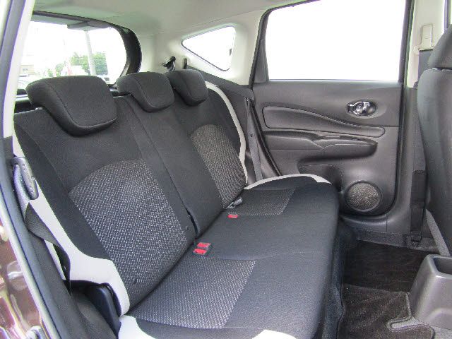 Nissan NOTE 2018-02 18072-3