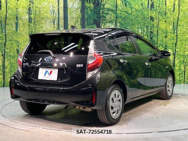 Toyota AQUA 2018-11 239160-17