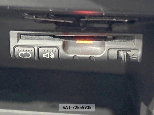 Nissan NOTE 2017-07 305394-5