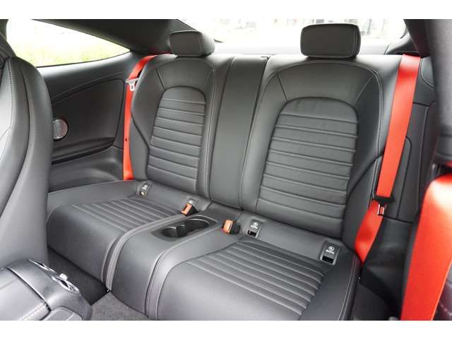 Amg C-CLASS 2018-04 22135-16