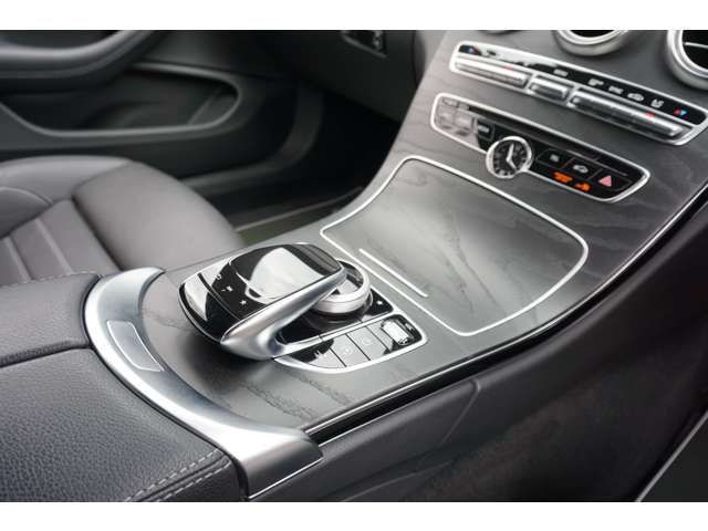 Amg C-CLASS 2018-04 22135-12