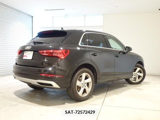 Audi Q3 2020-12 212382-1
