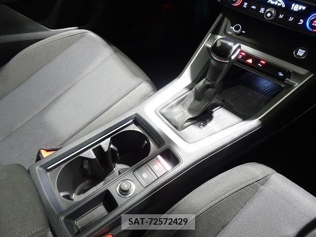 Audi Q3 2020-12 212382-13