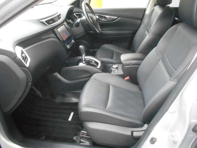 Nissan X-TRAIL 2015-06 7034-14