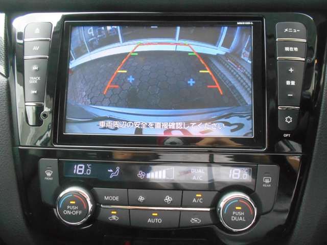 Nissan X-TRAIL 2015-06 7034-11