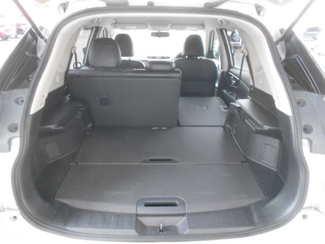 Nissan X-TRAIL 2015-06 7034-19