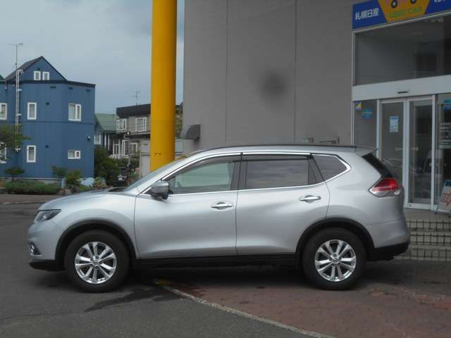 Nissan X-TRAIL 2015-06 7034-3