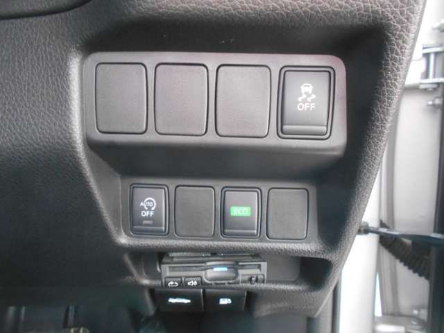 Nissan X-TRAIL 2015-06 7034-12
