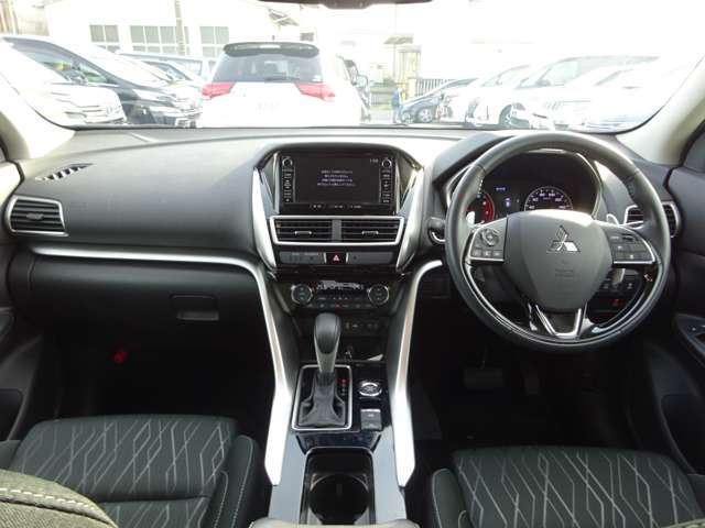 Mitsubishi ECLIPSE CROSS 2018-10 27865-1