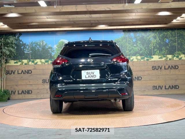Nissan KICKS 2020-10 339721-16