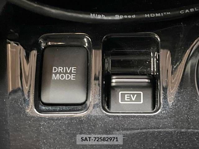 Nissan KICKS 2020-10 339721-5