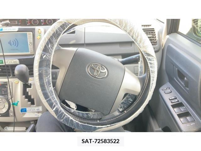 Toyota VOXY 2009-12 395021-16