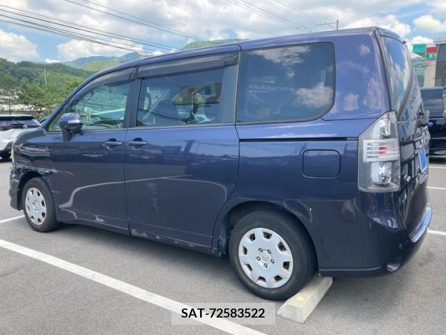 Toyota VOXY 2009-12 395021-15