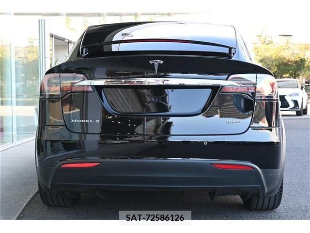 Tesla MODEL X 2019-01 256508-3