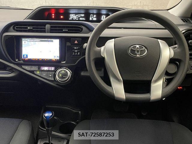 Toyota AQUA 2017-03 260313-2