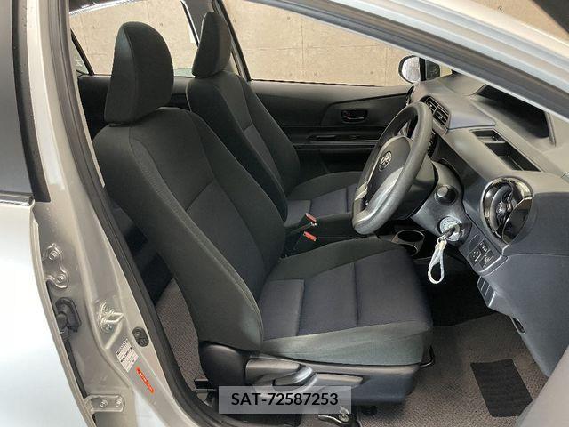 Toyota AQUA 2017-03 260313-3