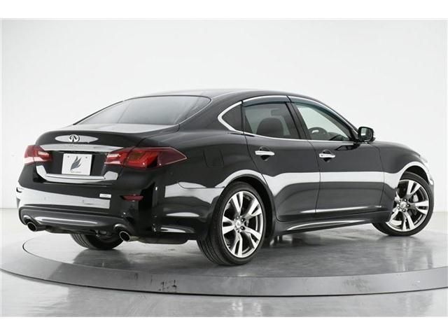 Nissan FUGA 2016-01 17369-1