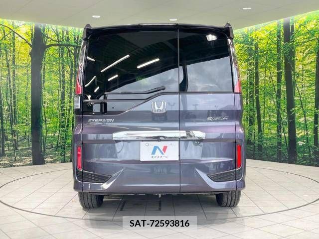 Honda STEP WGN 2017-11 368843-16