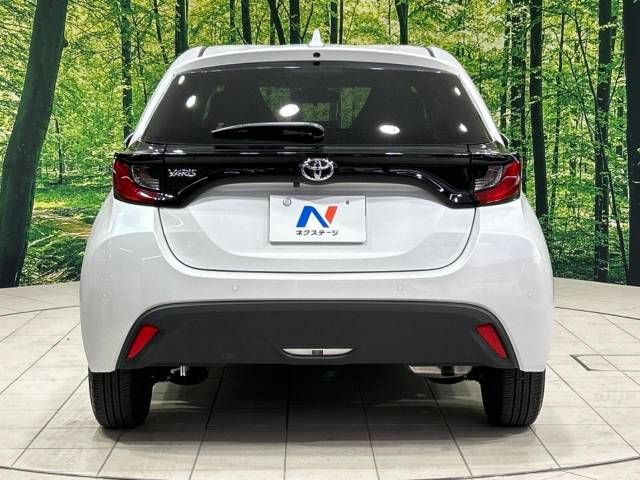 Toyota YARIS 2022-10 19109-14