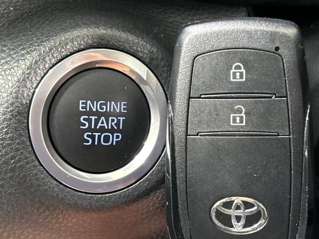 Toyota YARIS 2022-10 19109-6