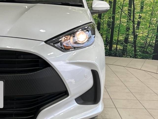 Toyota YARIS 2022-10 19109-11