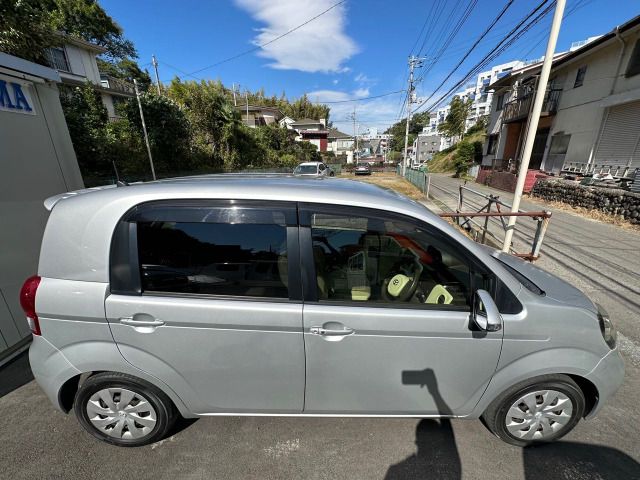 Toyota PORTE 2013-01 16501-9
