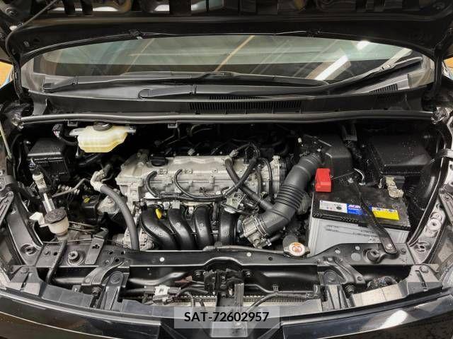 Toyota VOXY 2019-10 221601-18