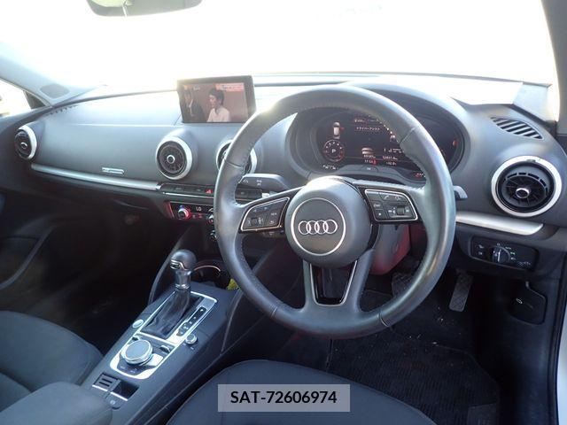Audi A3 2019-09 389407-1