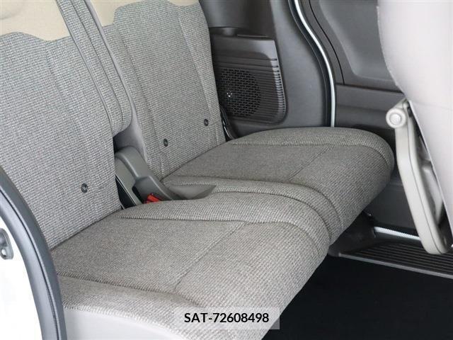 Honda N BOX 2023-04 346746-12