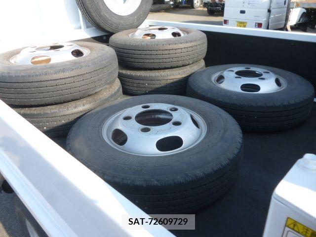 Mitsubishi CANTER 2016-12 228772-3