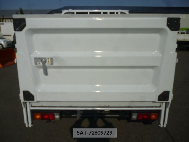 Mitsubishi CANTER 2016-12 228772-5
