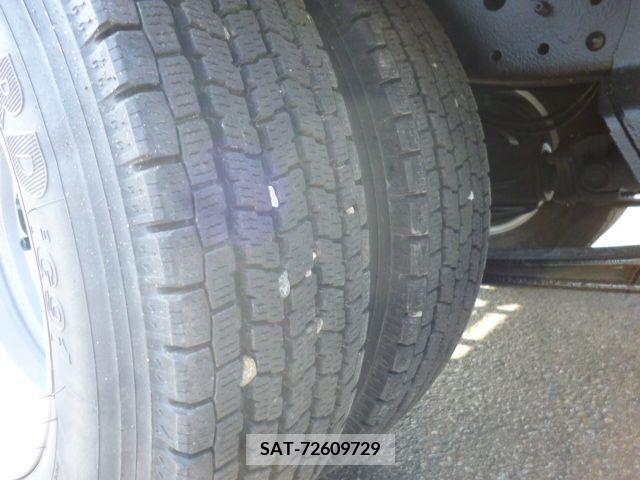 Mitsubishi CANTER 2016-12 228772-12