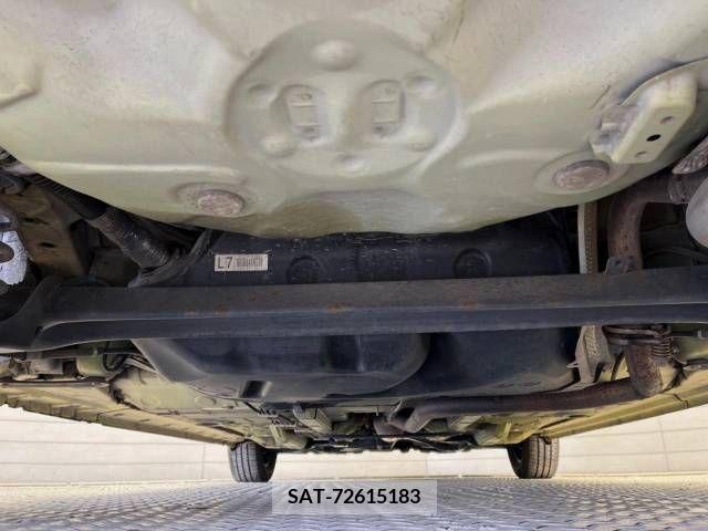 Toyota SPADE 2013-07 326908-19