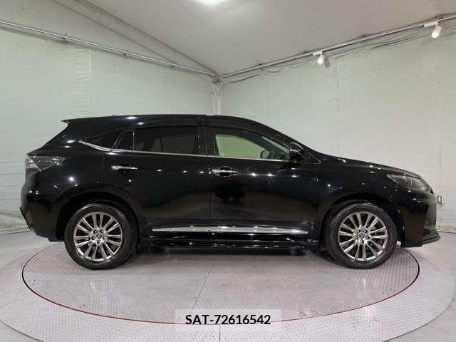 Toyota HARRIER 2014-04 206311-7