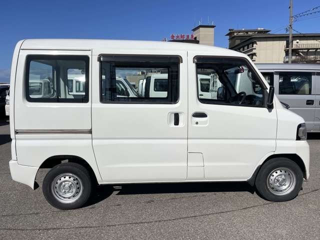 Nissan CLIPPER 2013-07 22561-8