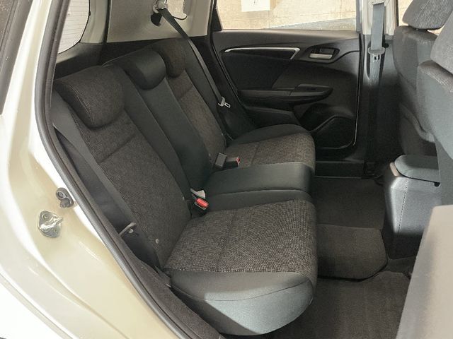 Honda FIT 2017-02 12421-4