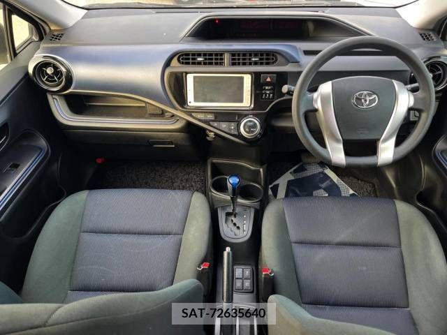Toyota AQUA 2015-07 356282-1